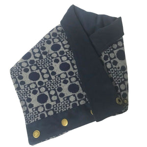 ride proud neck warmer in navy abstrct