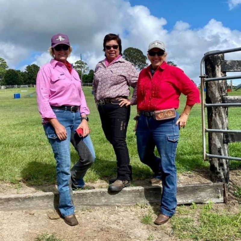 three women in horizon jeans standing